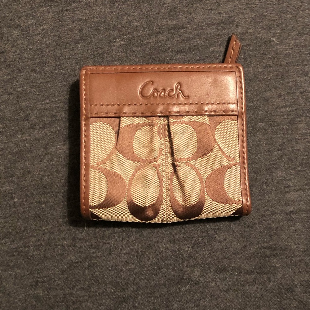 Small Coach Tri-Fold Wallet
